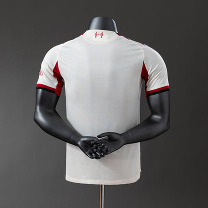 Liverpool 25-26 away kit