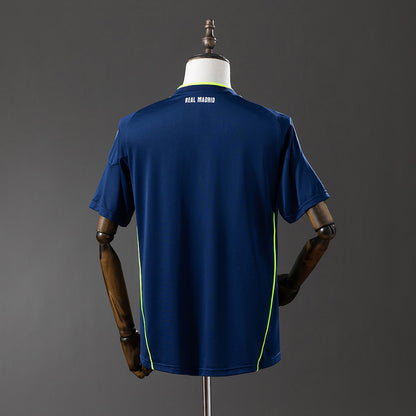 Real Madrid 10-11 away kit