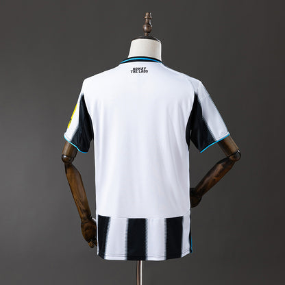 Newcastle United 25-26 home kit