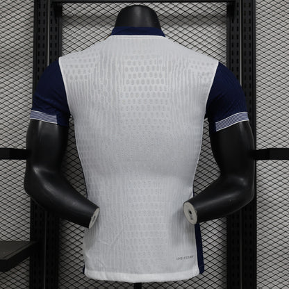 Tottenham 24-25 home kit