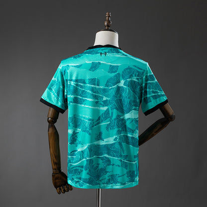 Liverpool 20-21 away kit