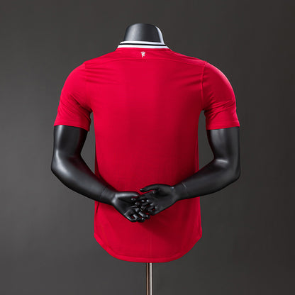 Manchester United 11-12 home kit
