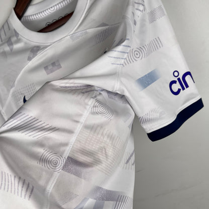 Tottenham 23-24 home kit