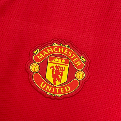 Manchester United 21-22 home kit