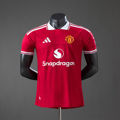 Manchester United 26-27 home kit