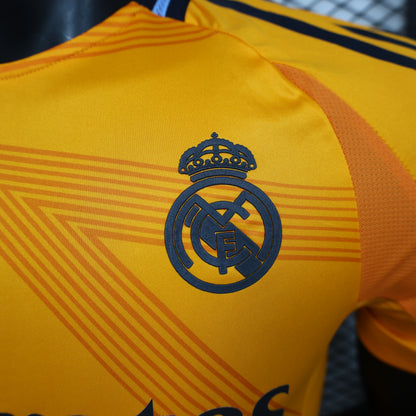 Real Madrid 24-25 away kit