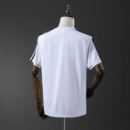 Real Madrid 04-05 home kit
