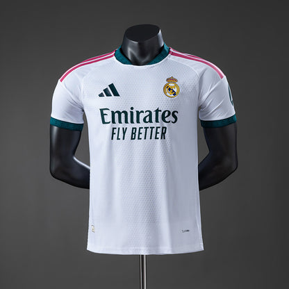 Real Madrid 26-27 home kit