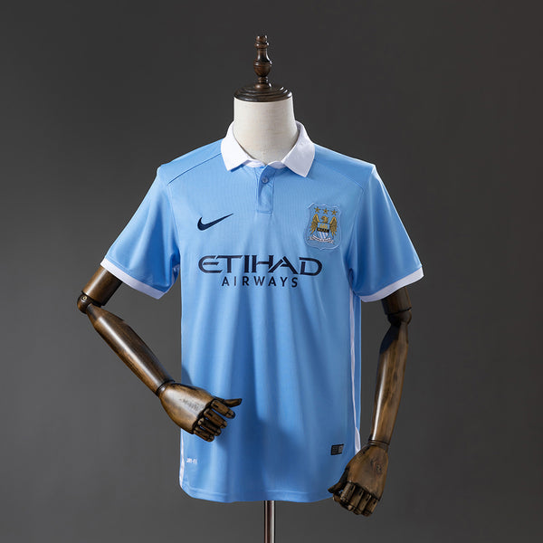 Manchester City 15-16 home kit