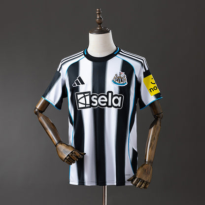 Newcastle United 25-26 home kit