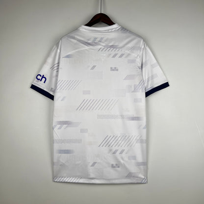Tottenham 23-24 home kit