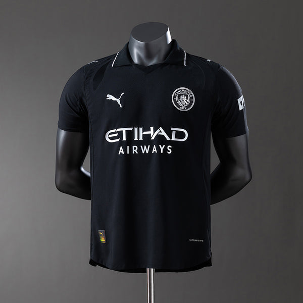 Manchester City 25-26 away kit