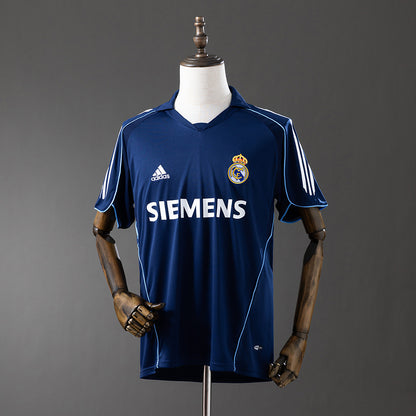 Real Madrid 05-06 away kit