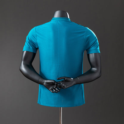 Real Madrid 17-18 away kit