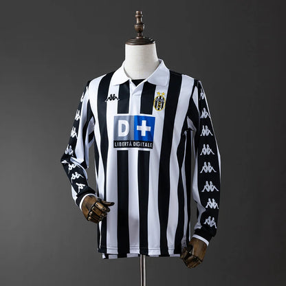 Juventus 99-00 home kit long sleeve