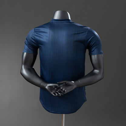 Manchester United 18-19 away kit
