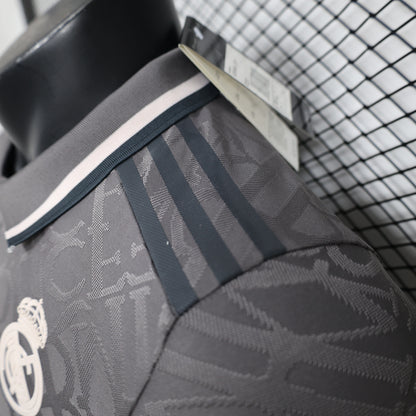 Real Madrid 24-25 away kit