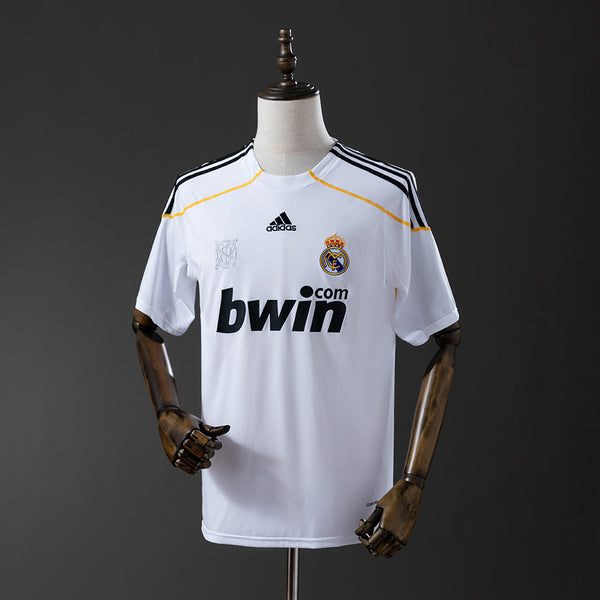 Real Madrid 09-10 home kit