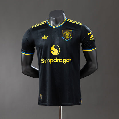 Manchester United 25-26 away kit