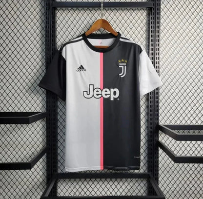 Juventus 19-20 home kit